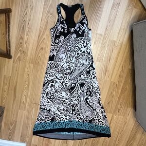 In Bloom (S) long summer sleep or poolside dress with paisley pattern.